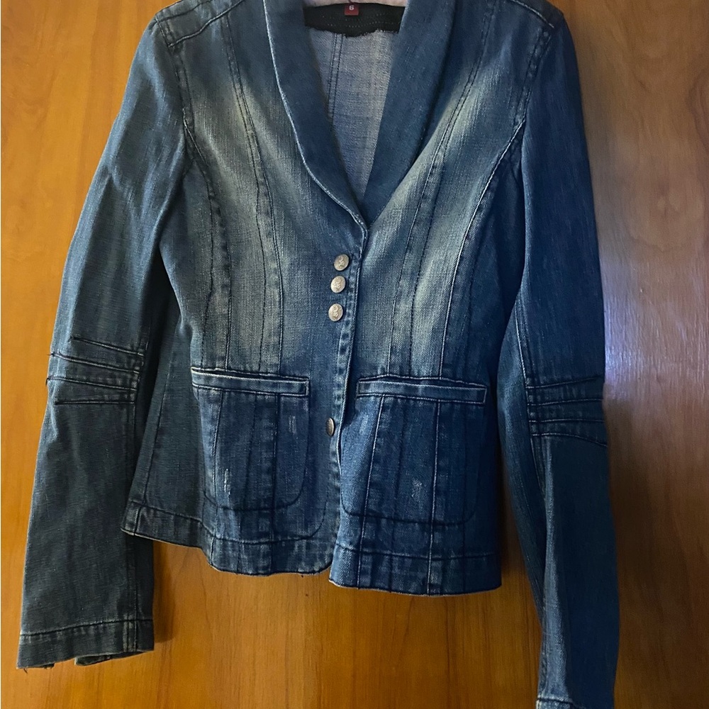 Distressed denim jacket - Picture 2 of 11